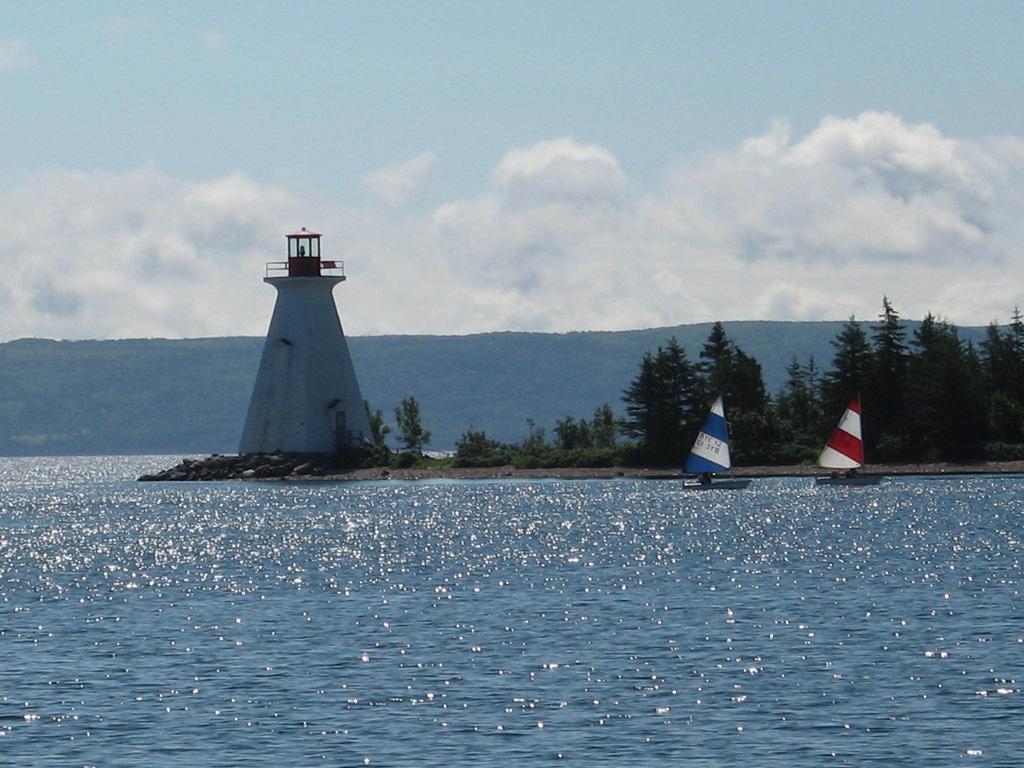 邓禄普酒店 Baddeck Inlet 外观 照片