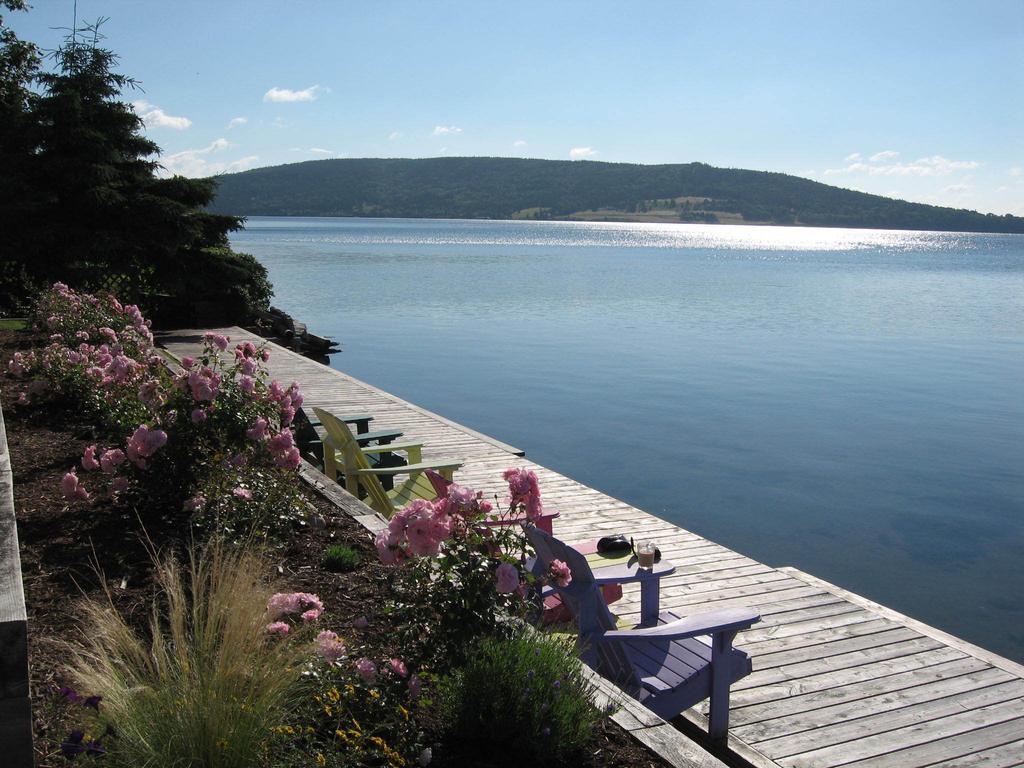 邓禄普酒店 Baddeck Inlet 外观 照片